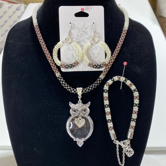 NEW❤️. OWL/HEART Jewelry Set Soft White/Chocolate Brown/Black/Silver by JFTH - Picture 4 of 8